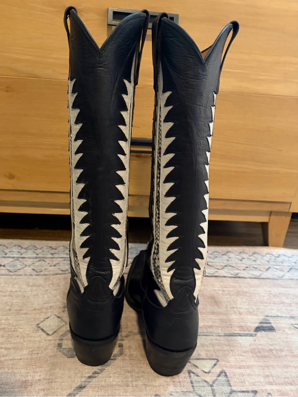 MIRON CROSBY - 9B Kate Black Boots - Picture 4 of 12